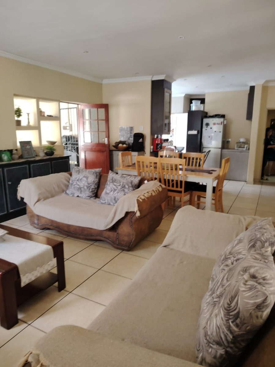 4 Bedroom Property for Sale in Vanderbijlpark SW 1 Gauteng