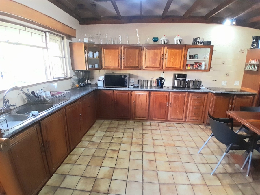 5 Bedroom Property for Sale in Randjesfontein A H Gauteng