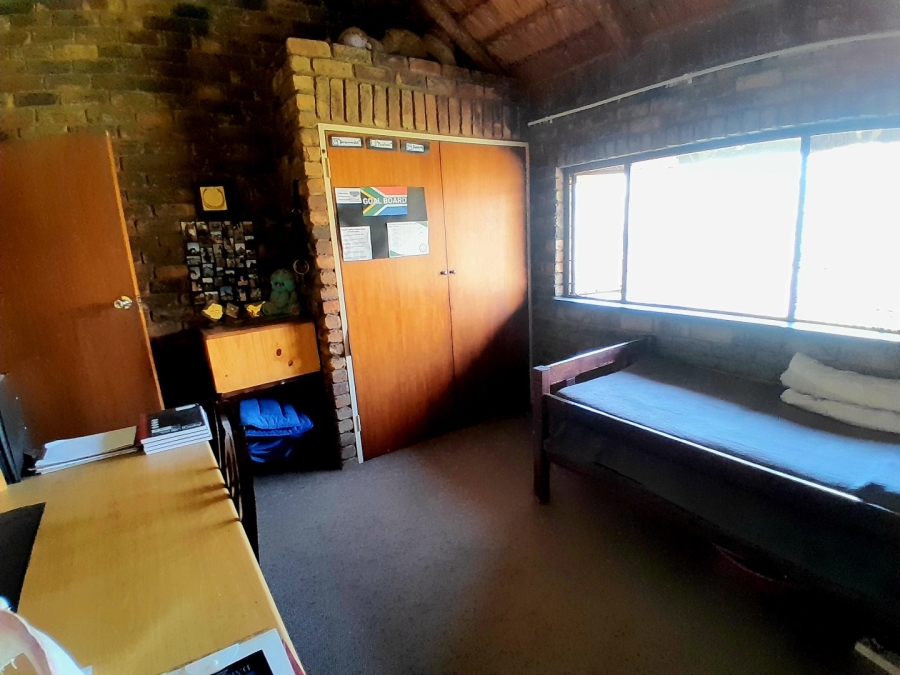 5 Bedroom Property for Sale in Randjesfontein A H Gauteng
