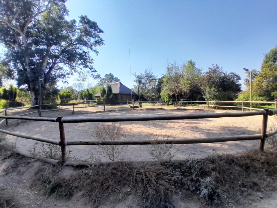 5 Bedroom Property for Sale in Randjesfontein A H Gauteng