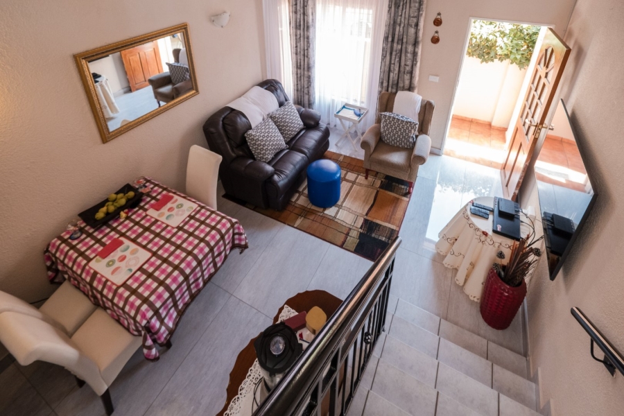 2 Bedroom Property for Sale in Mulbarton Gauteng