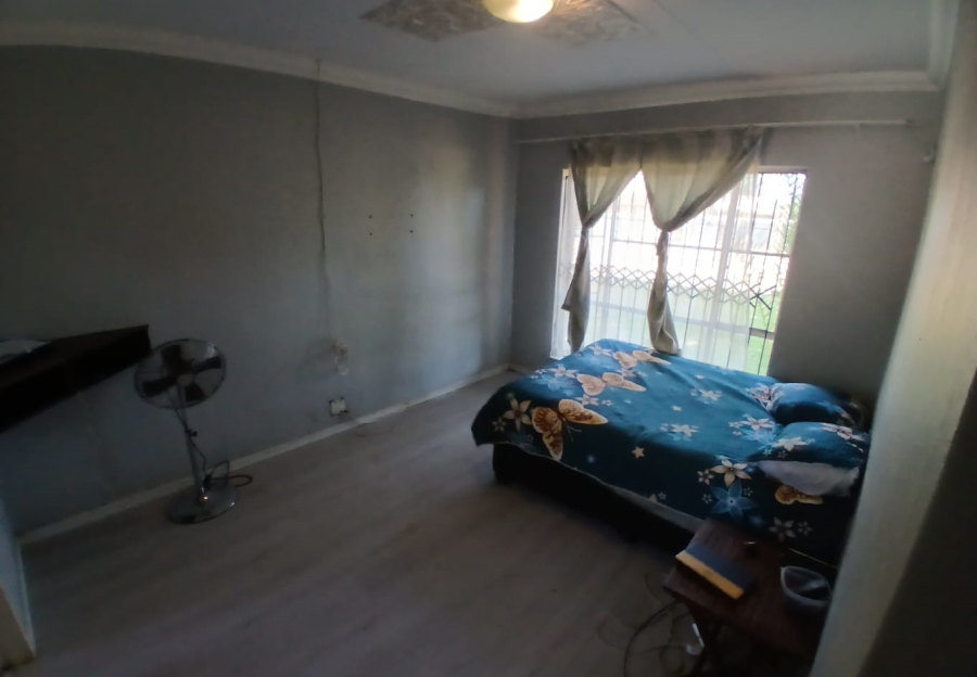 4 Bedroom Property for Sale in Eldorette Gauteng