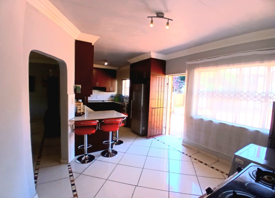 4 Bedroom Property for Sale in Eldorette Gauteng