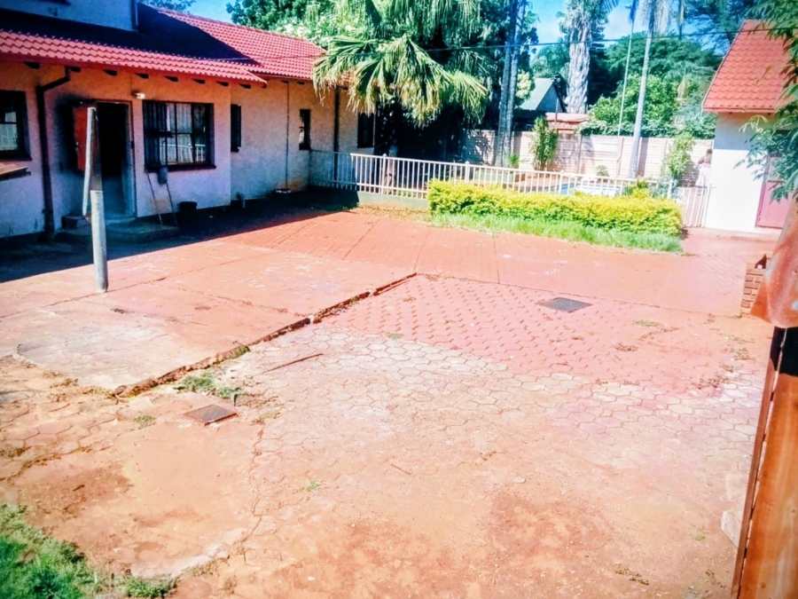 4 Bedroom Property for Sale in Eldorette Gauteng