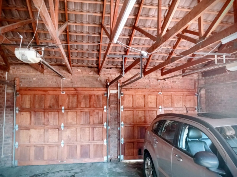 4 Bedroom Property for Sale in Eldorette Gauteng