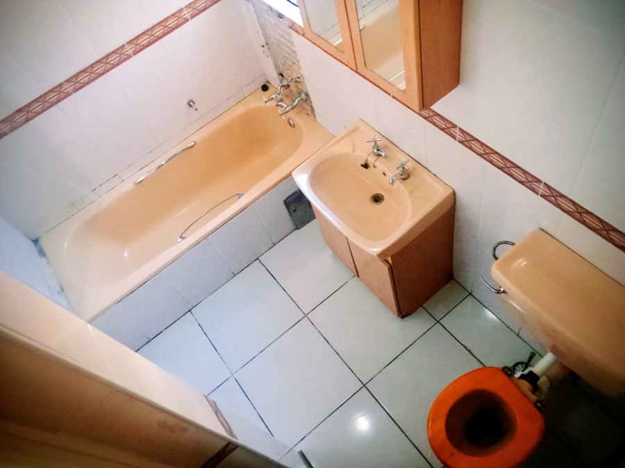 4 Bedroom Property for Sale in Eldorette Gauteng