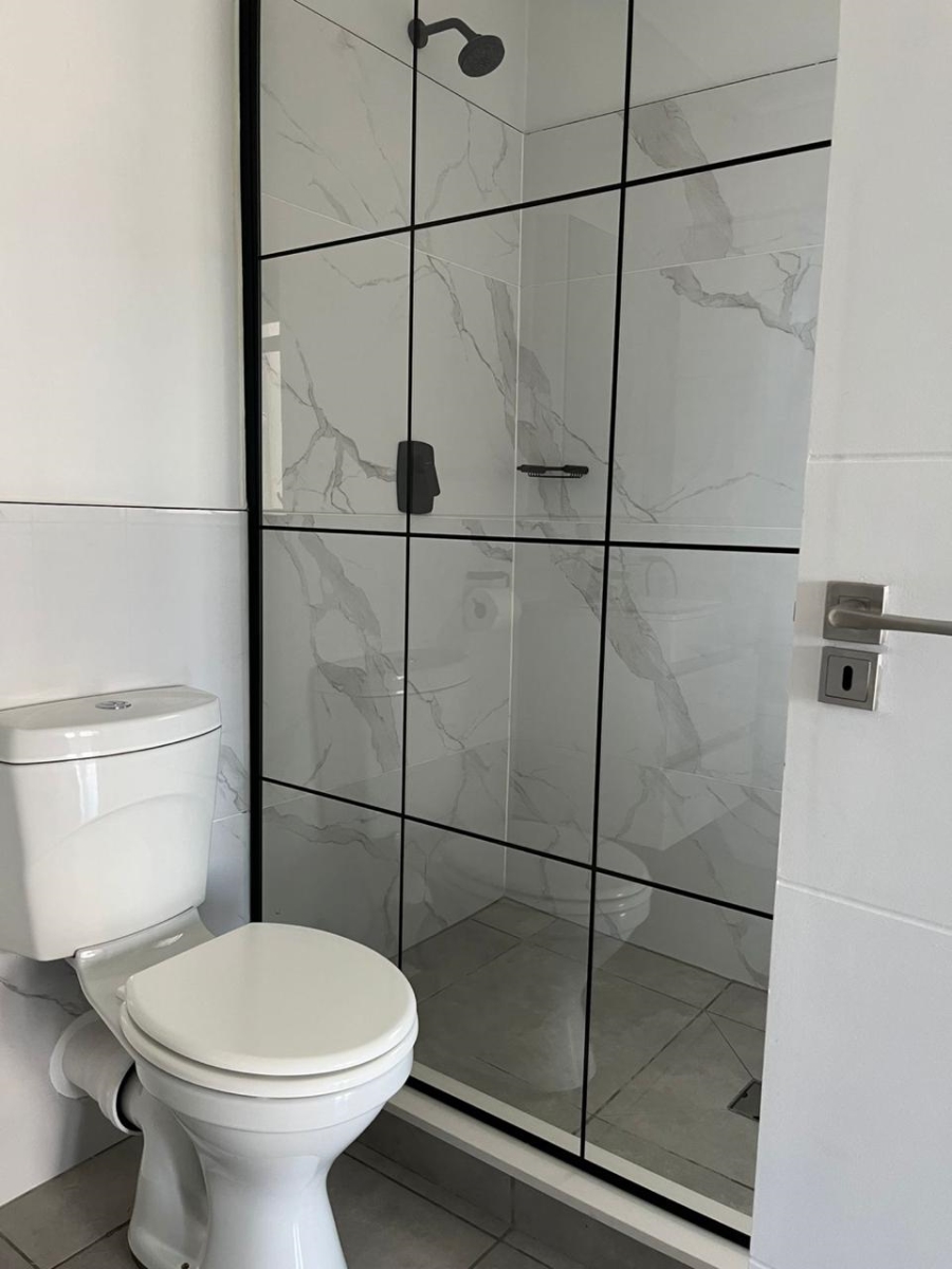 To Let 3 Bedroom Property for Rent in Waterfall Gauteng