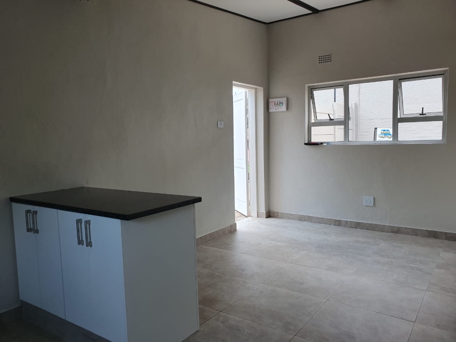 1 Bedroom Property for Sale in Edenvale Central Gauteng