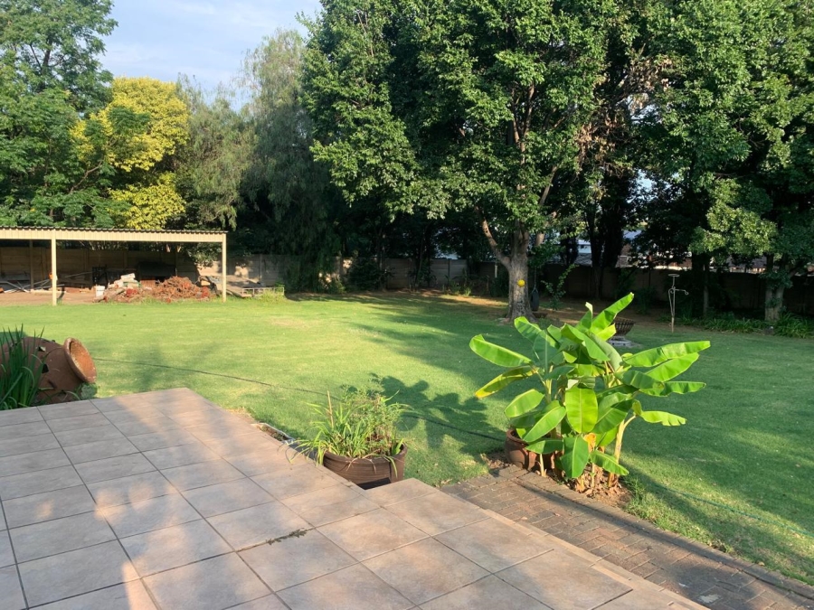 4 Bedroom Property for Sale in Vanderbijlpark SW 5 Gauteng