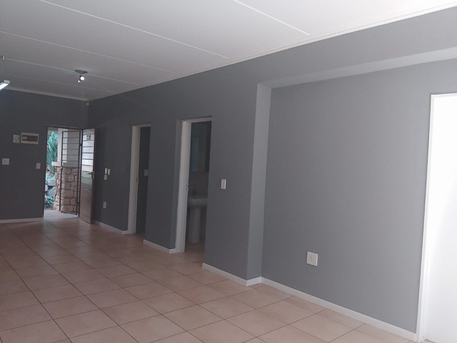 To Let 2 Bedroom Property for Rent in Sunninghill Gauteng
