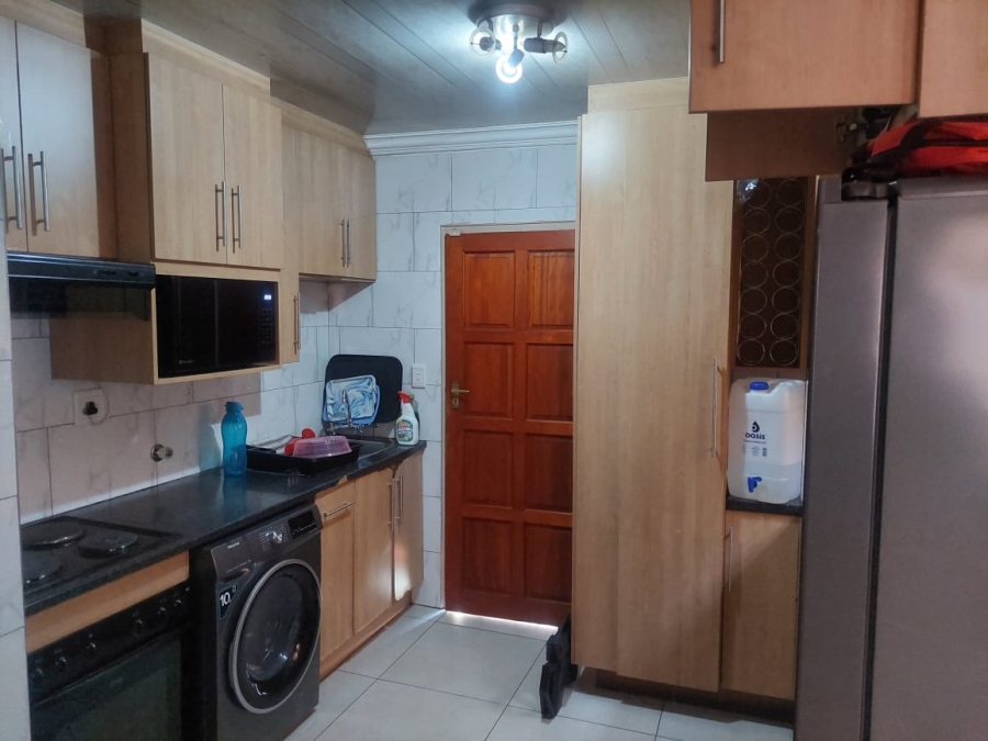 3 Bedroom Property for Sale in The Orchards Gauteng