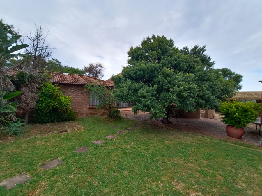 Commercial Property for Sale in Walmansthal Ah Gauteng