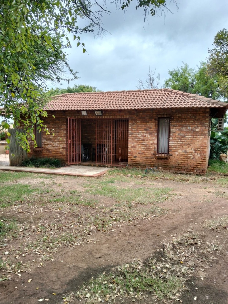 3 Bedroom Property for Sale in Walmansthal Ah Gauteng