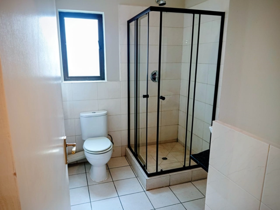 2 Bedroom Property for Sale in Noordwyk Gauteng