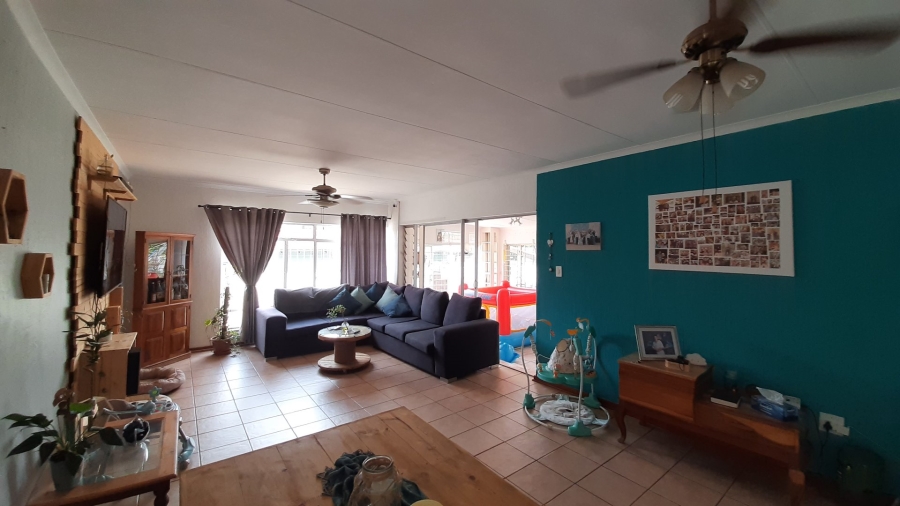 3 Bedroom Property for Sale in Florauna Gauteng