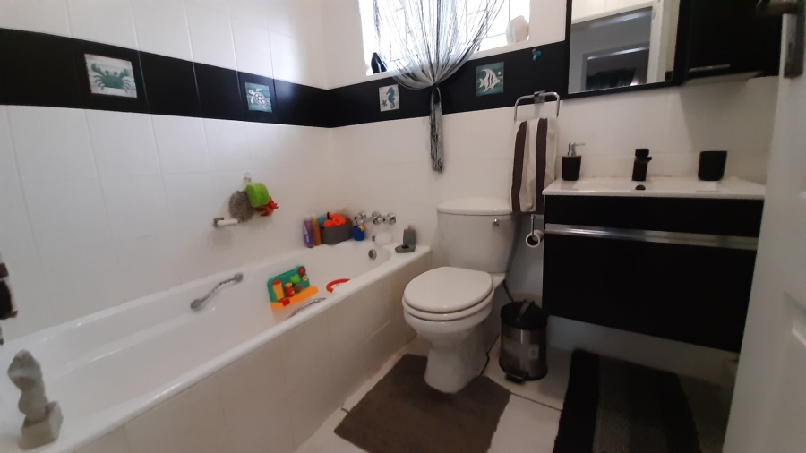 3 Bedroom Property for Sale in Florauna Gauteng