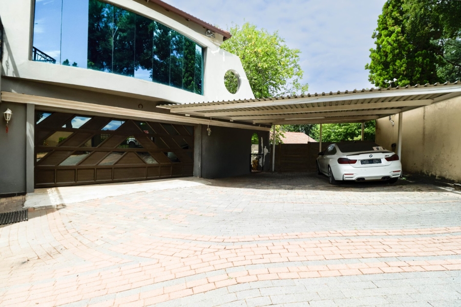 6 Bedroom Property for Sale in Vorna Valley Gauteng