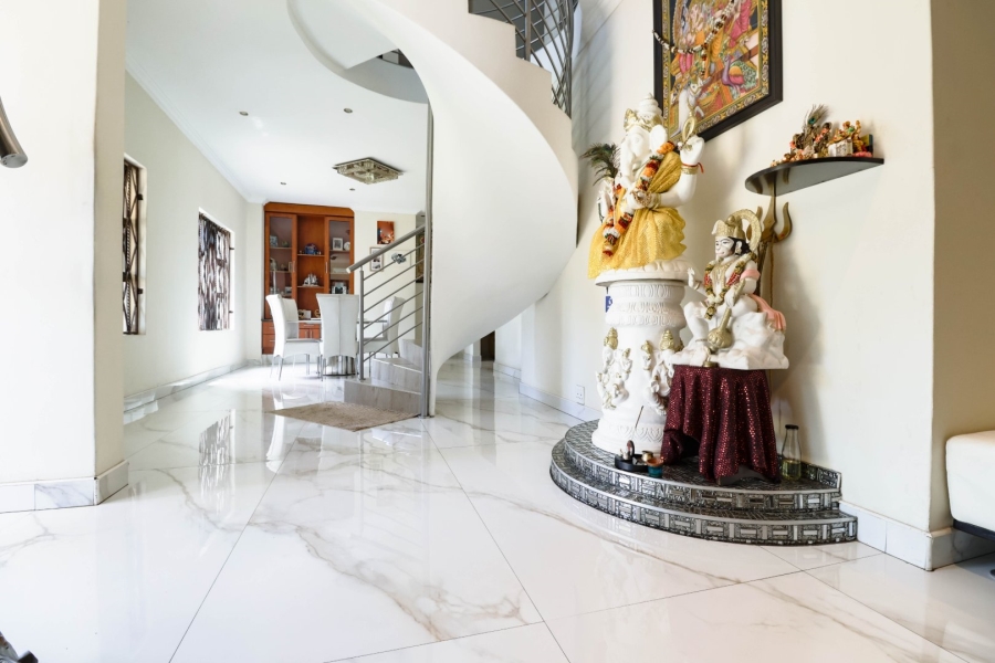 6 Bedroom Property for Sale in Vorna Valley Gauteng