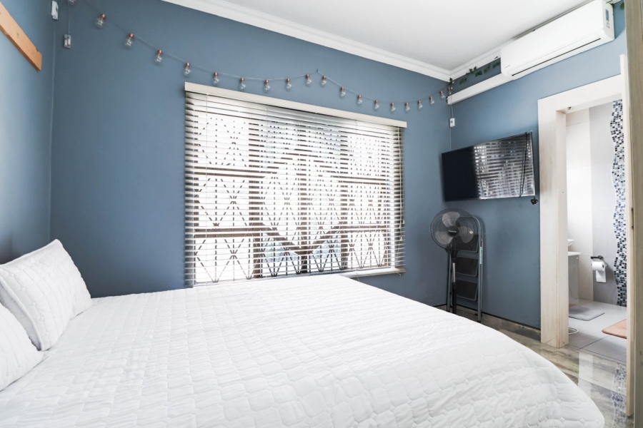 6 Bedroom Property for Sale in Vorna Valley Gauteng