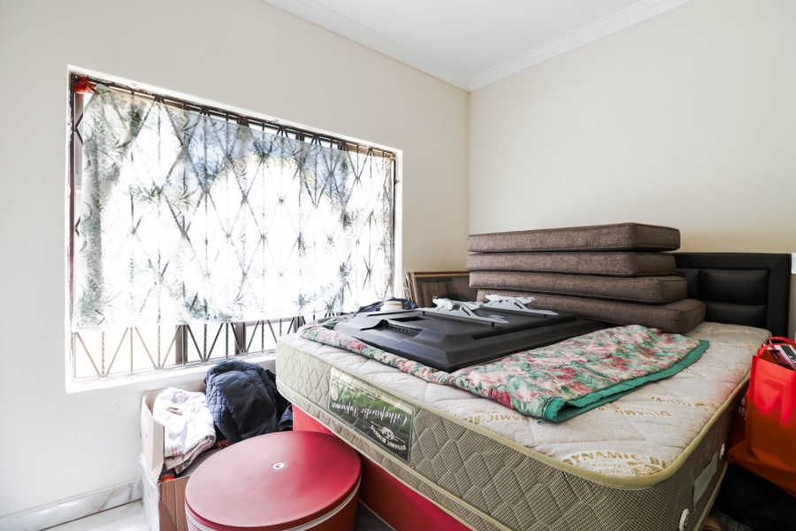 6 Bedroom Property for Sale in Vorna Valley Gauteng