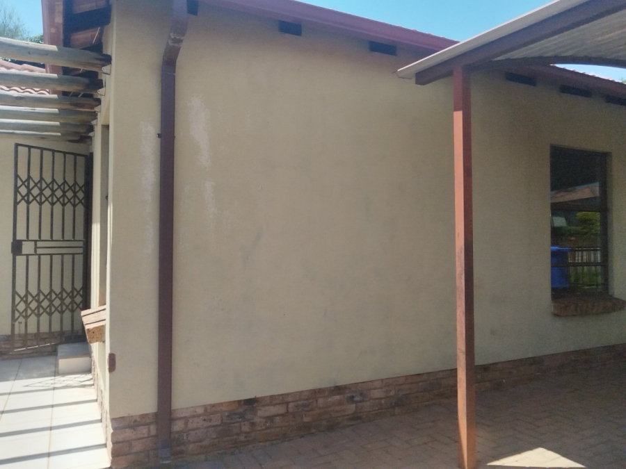 3 Bedroom Property for Sale in Heatherdale AH Gauteng