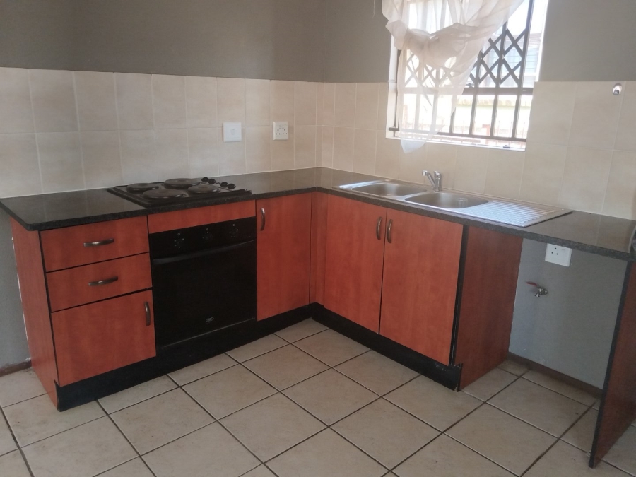 3 Bedroom Property for Sale in Heatherdale AH Gauteng