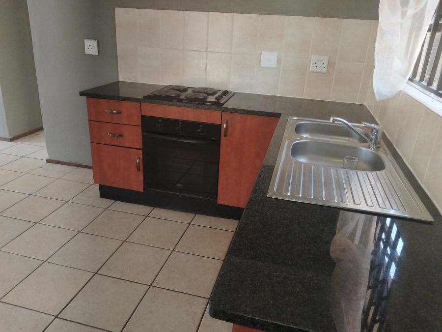 3 Bedroom Property for Sale in Heatherdale AH Gauteng