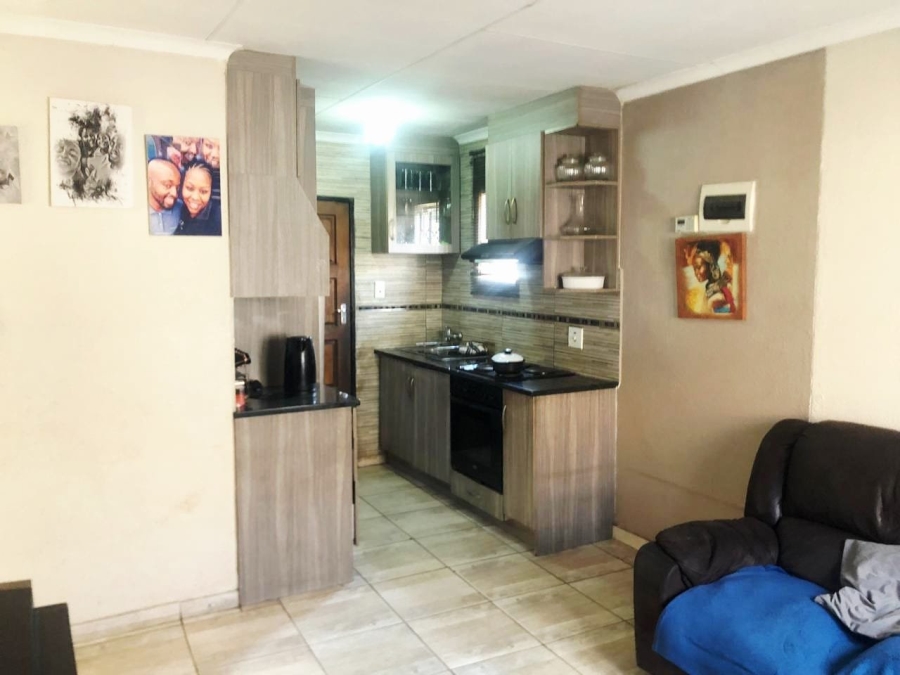 2 Bedroom Property for Sale in Windmill Park Gauteng
