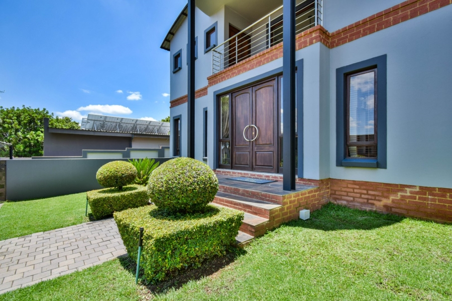 5 Bedroom Property for Sale in Olympus AH Gauteng