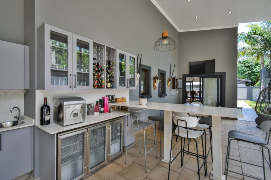 5 Bedroom Property for Sale in Olympus AH Gauteng