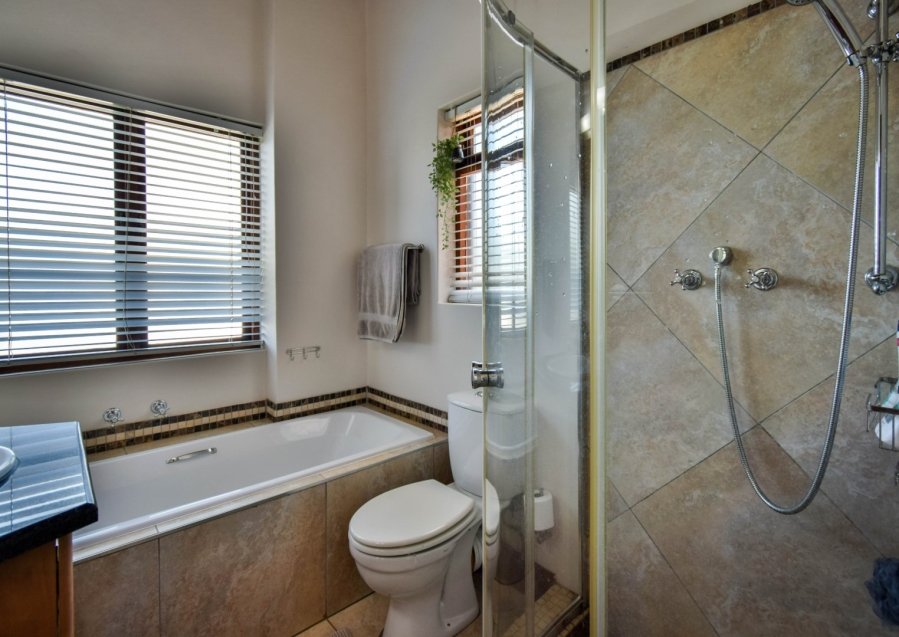 5 Bedroom Property for Sale in Olympus AH Gauteng