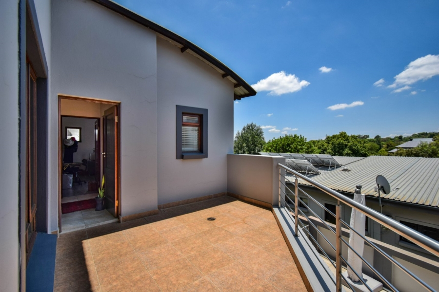 5 Bedroom Property for Sale in Olympus AH Gauteng