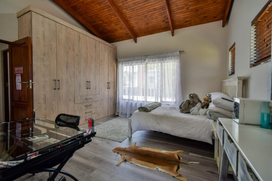 5 Bedroom Property for Sale in Olympus AH Gauteng