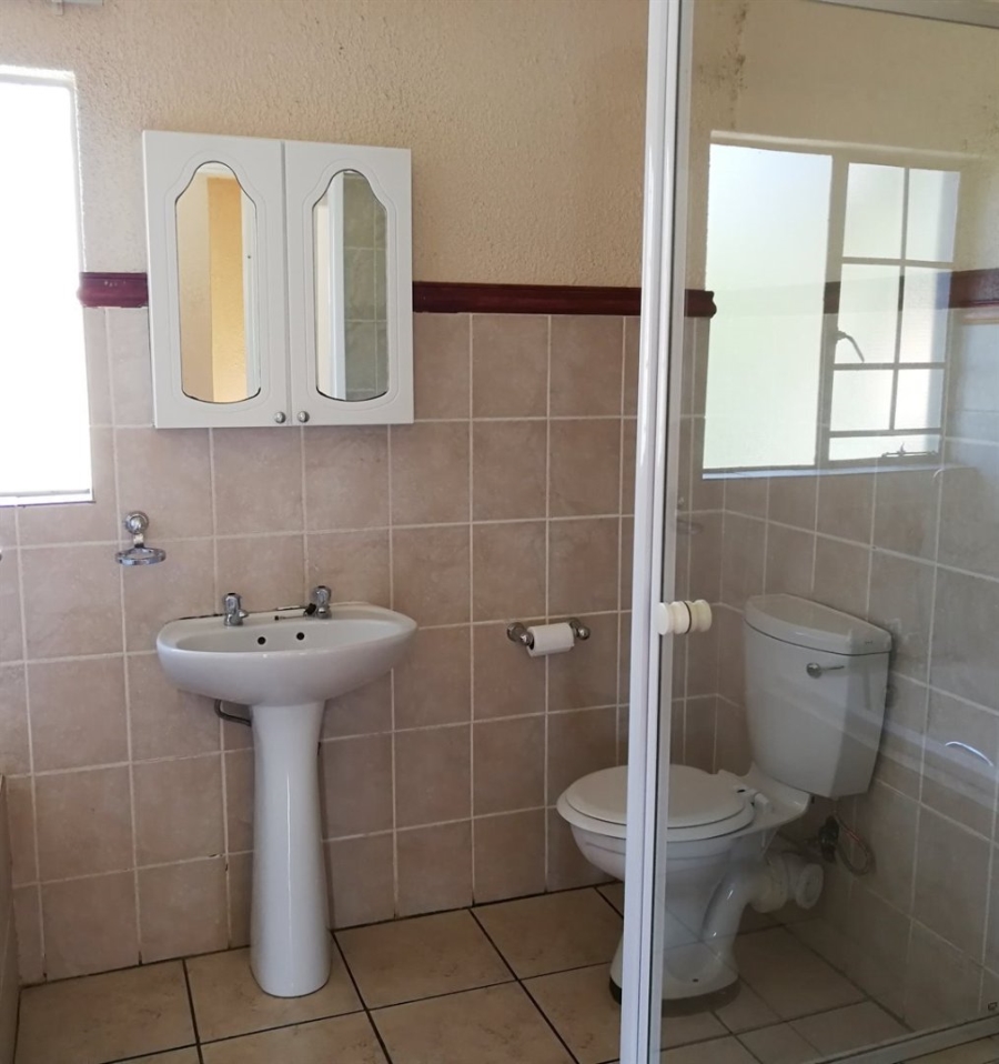 To Let 2 Bedroom Property for Rent in Annlin Gauteng