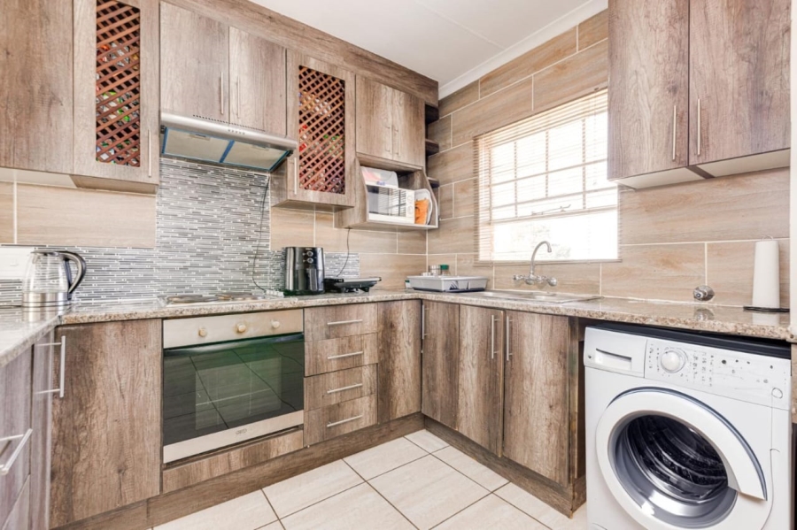 3 Bedroom Property for Sale in Roodepoort Gauteng