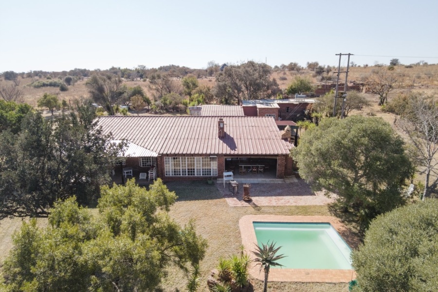 Commercial Property for Sale in Hartebeestfontein Gauteng