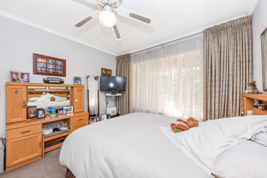 2 Bedroom Property for Sale in Magaliessig Gauteng