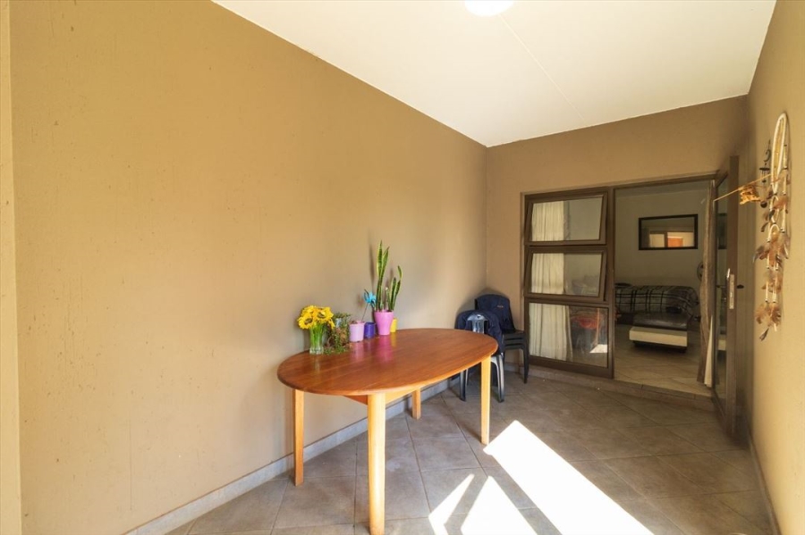 2 Bedroom Property for Sale in Norton Park Gauteng