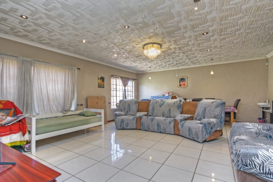 4 Bedroom Property for Sale in Erand Gardens Gauteng