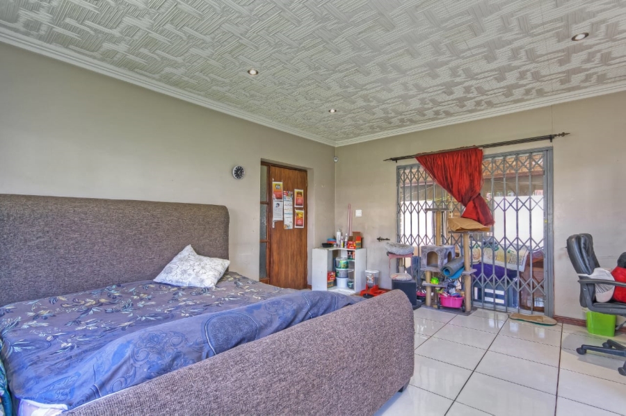 4 Bedroom Property for Sale in Erand Gardens Gauteng