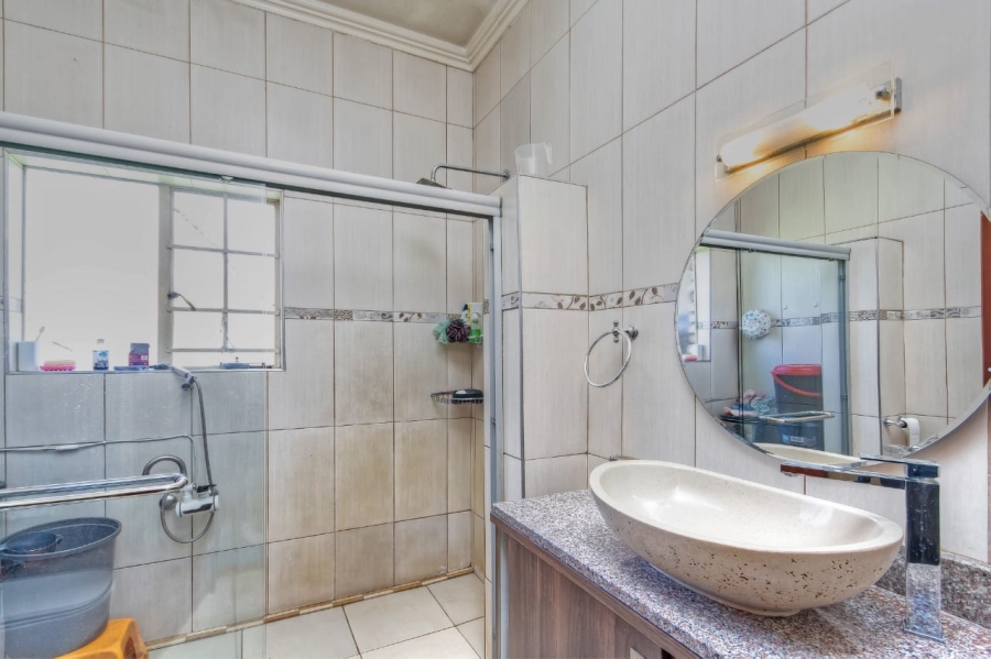 4 Bedroom Property for Sale in Erand Gardens Gauteng