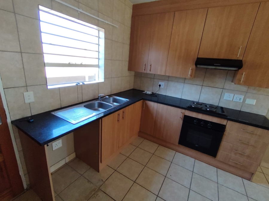 3 Bedroom Property for Sale in Heuwelsig Estate Gauteng