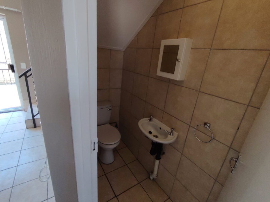 3 Bedroom Property for Sale in Heuwelsig Estate Gauteng