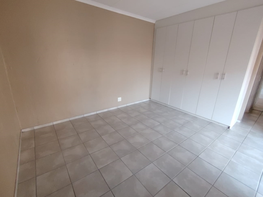 3 Bedroom Property for Sale in Heuwelsig Estate Gauteng