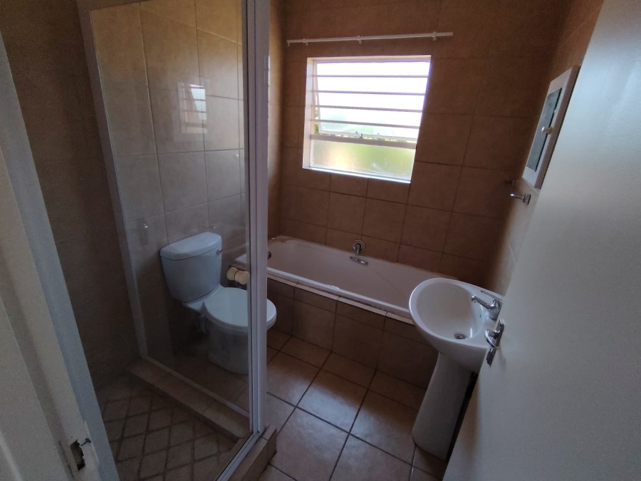 3 Bedroom Property for Sale in Heuwelsig Estate Gauteng