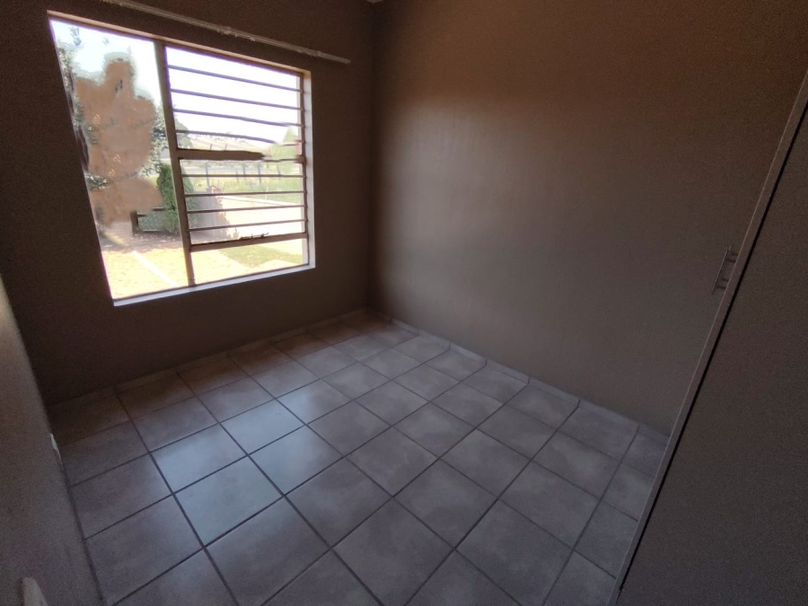 3 Bedroom Property for Sale in Heuwelsig Estate Gauteng