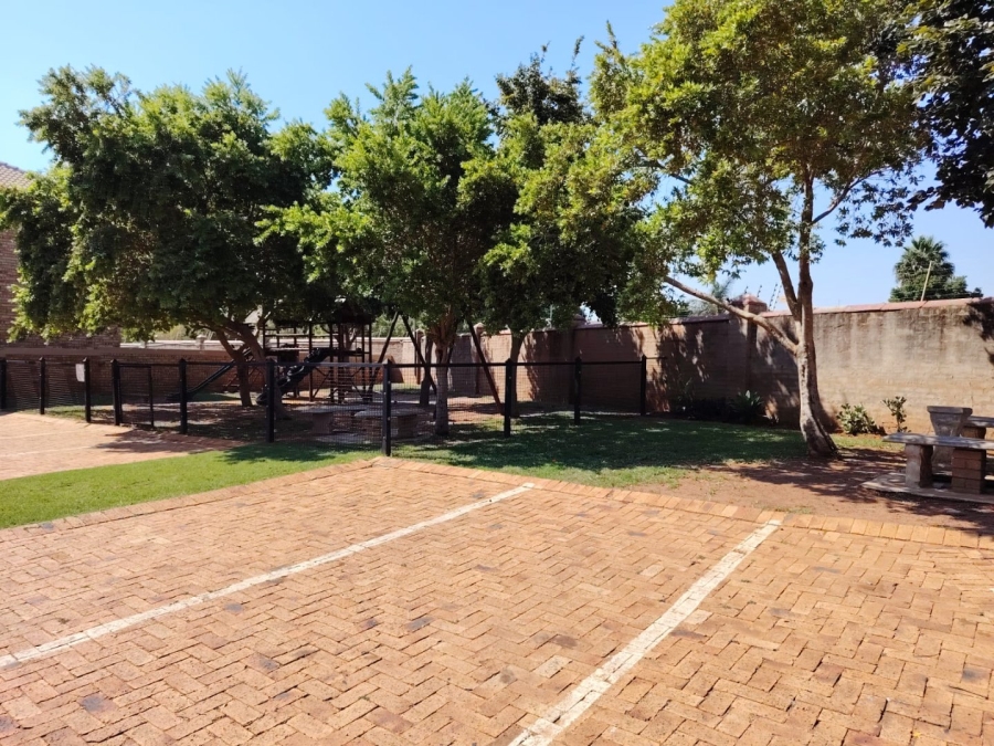 3 Bedroom Property for Sale in Heuwelsig Estate Gauteng