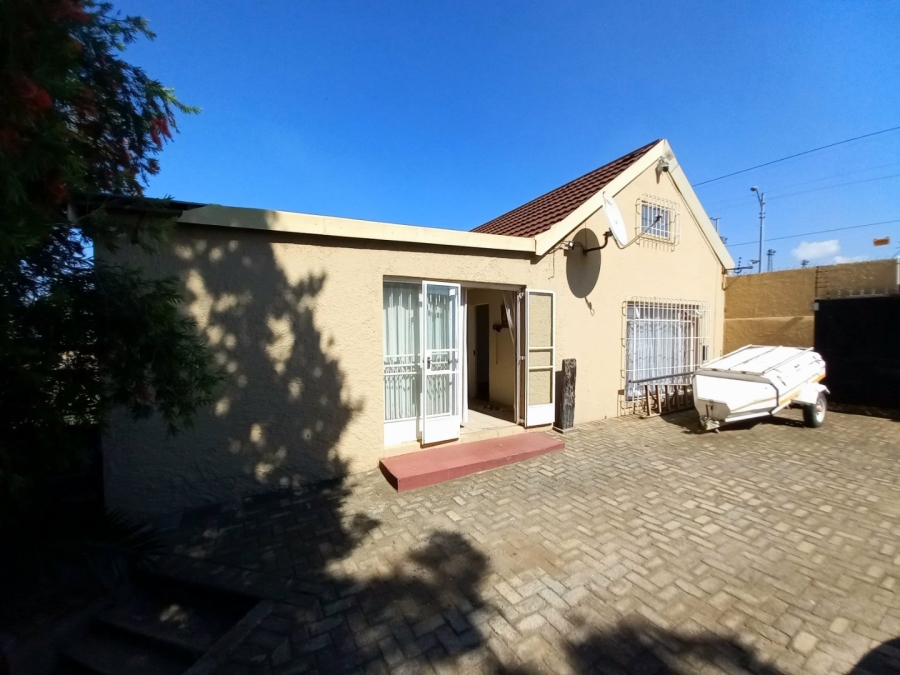 2 Bedroom Property for Sale in Primrose Gauteng