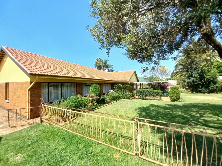 3 Bedroom Property for Sale in Marlands Gauteng