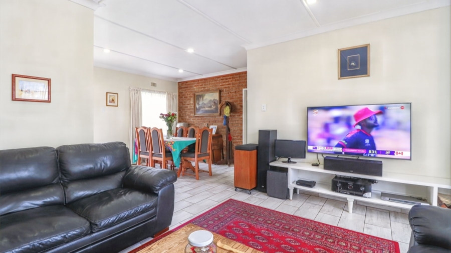 3 Bedroom Property for Sale in Edenvale Central Gauteng